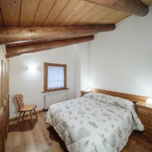 https://villa-lacedel.hotelinveneto.com